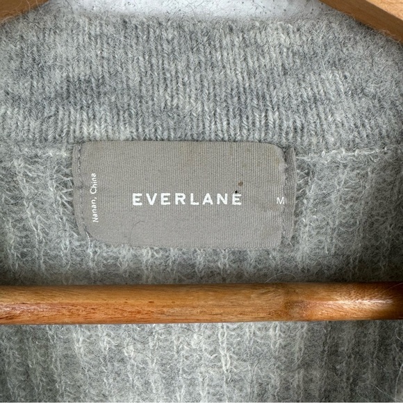 Everlane Alpaca Crew Neck Sweater  M - Picture 2 of 6